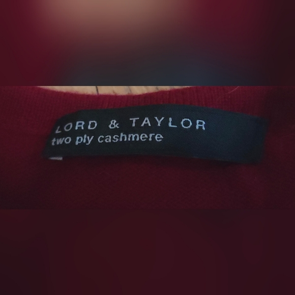 Lord & Taylor Cashmere Sweater in Dark Red - Picture 3 of 4